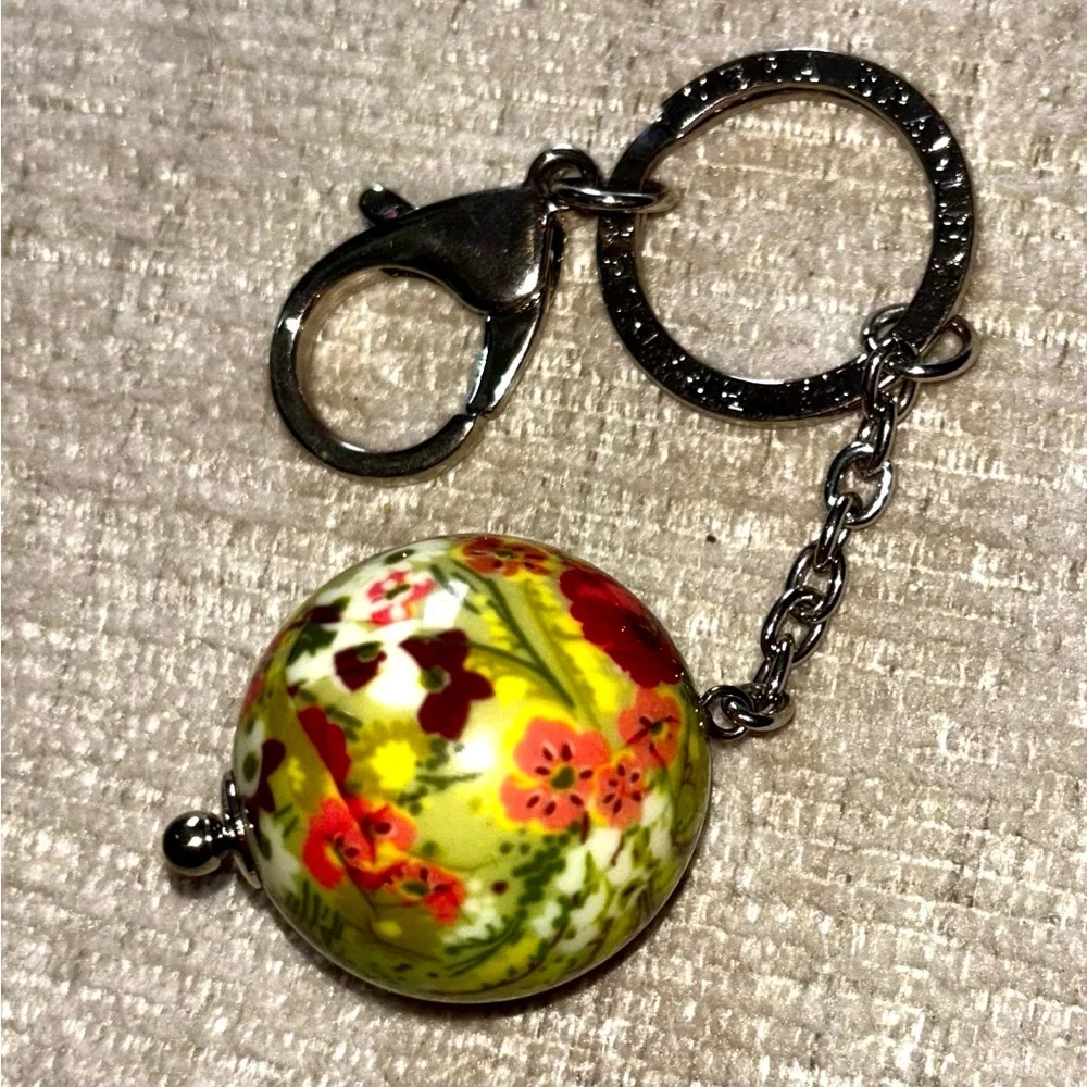 Vera Bradley Floral Ball Keychain Charm Green Red Key Ring Clip Marble Flowers